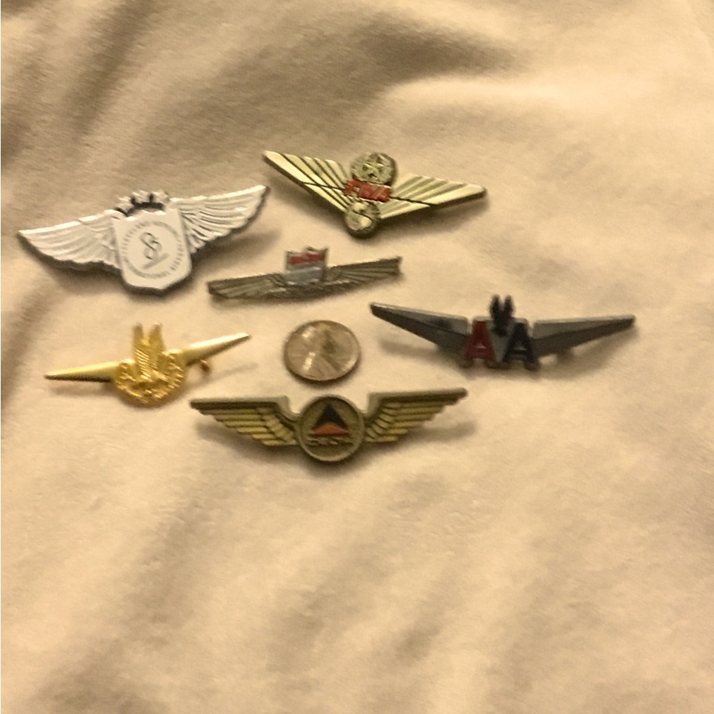 Six (6) Vintage Airline/Airport Souvenir Pins